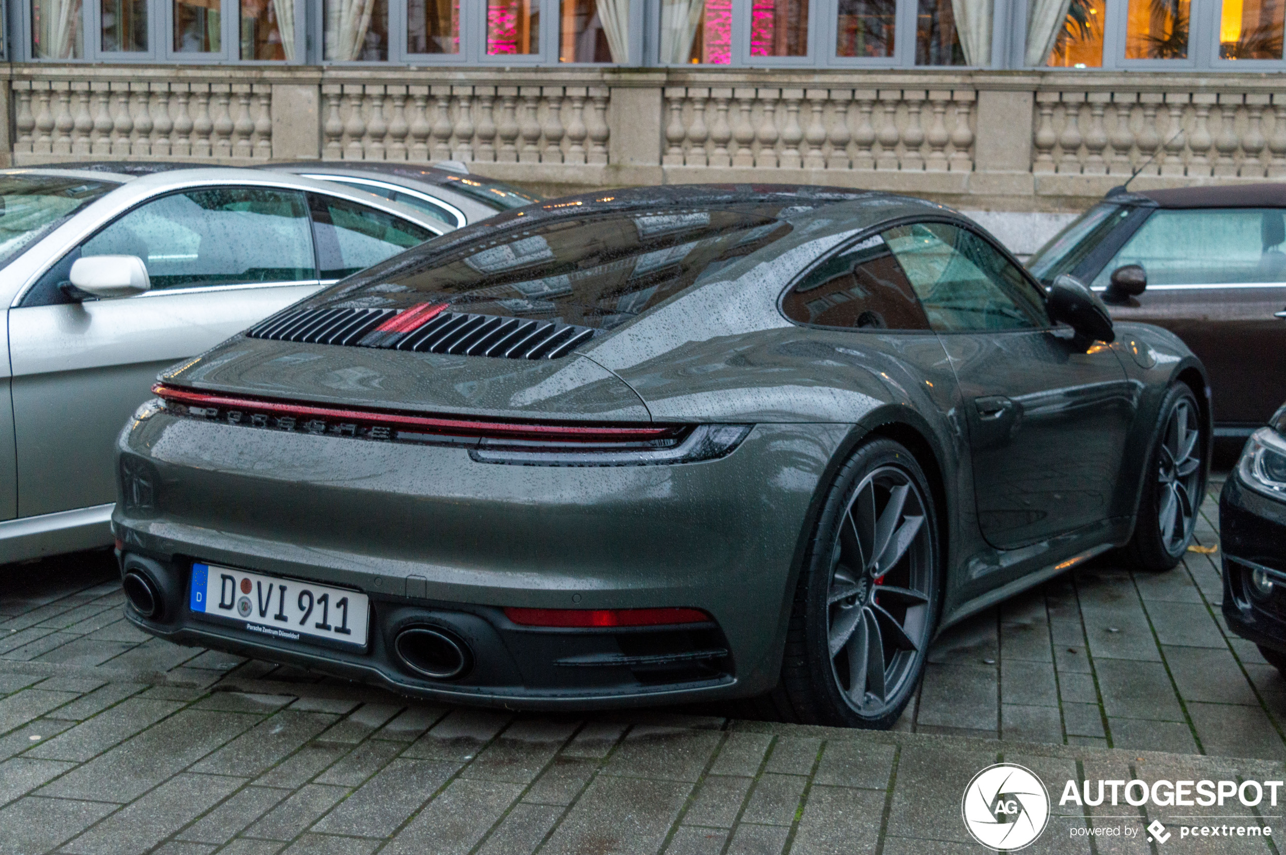 Porsche 992 Carrera 4S