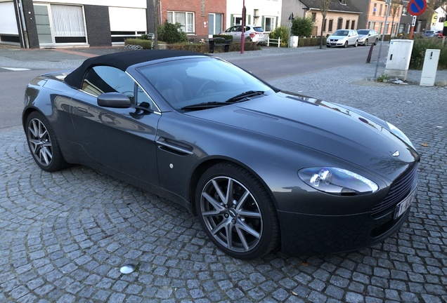 Aston Martin V8 Vantage Roadster