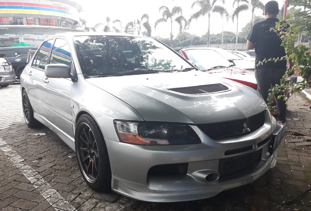 Mitsubishi Lancer Evolution IX MR