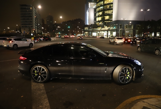 Porsche 971 Panamera Turbo S E-Hybrid