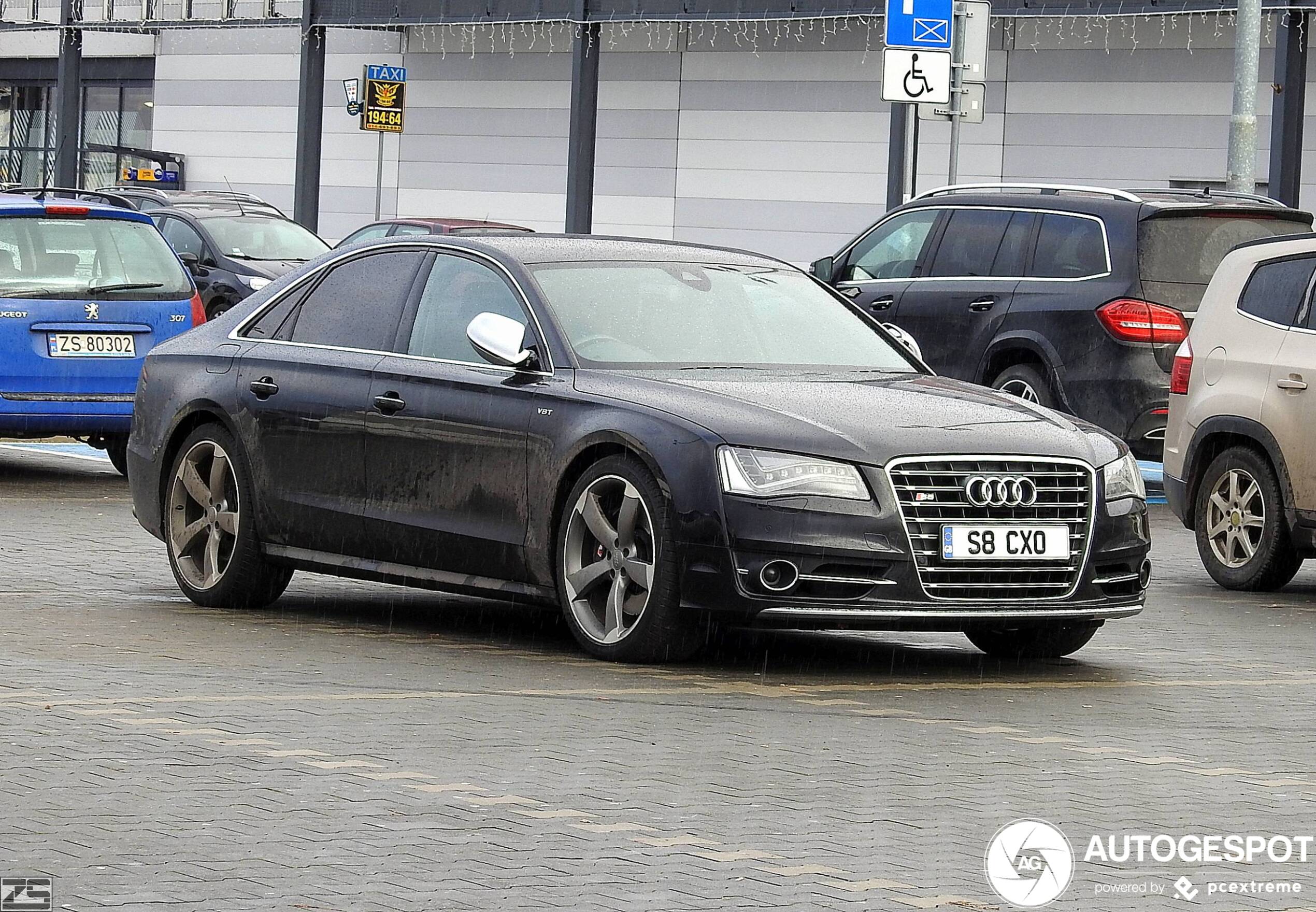 Audi S8 D4