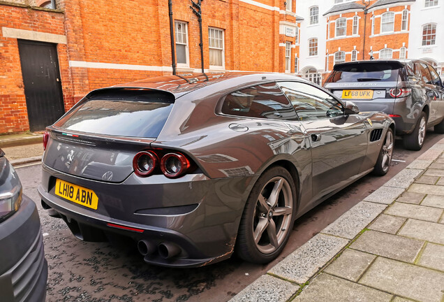 Ferrari GTC4Lusso