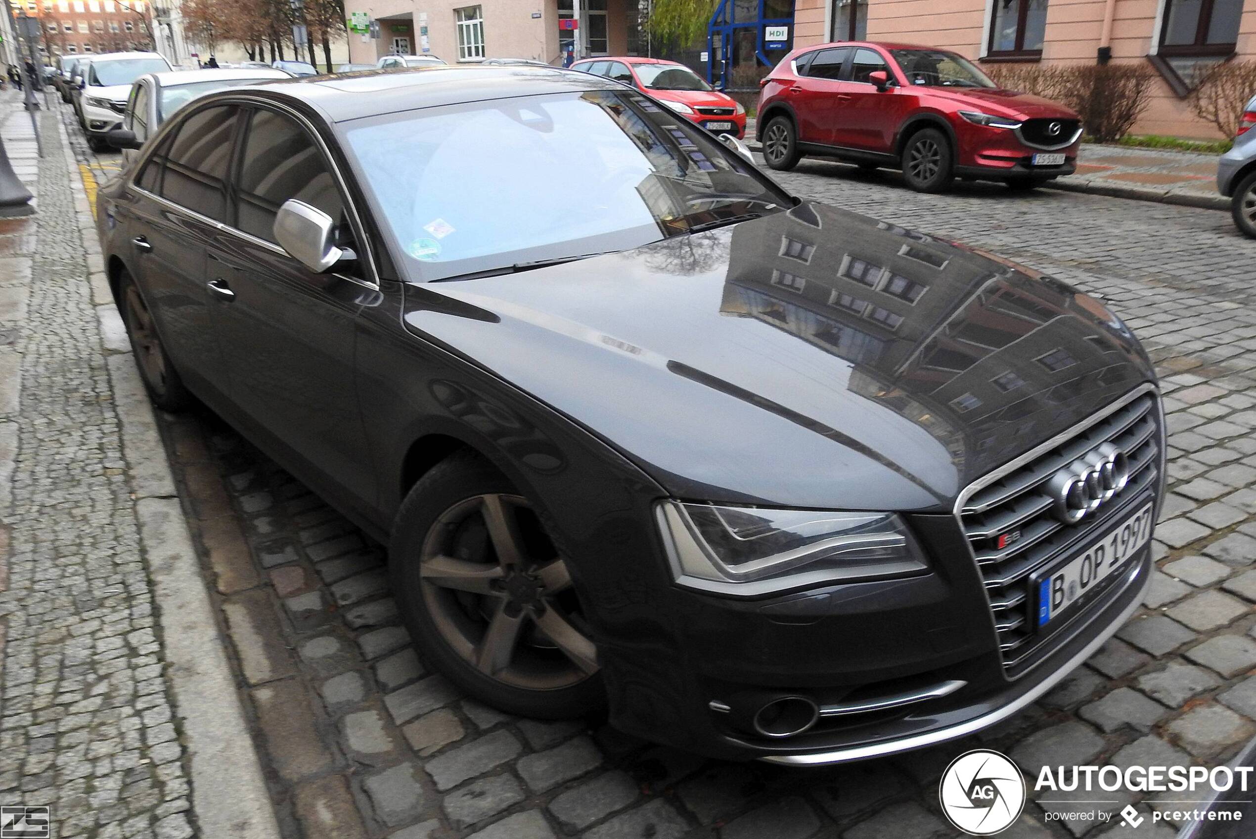 Audi S8 D4