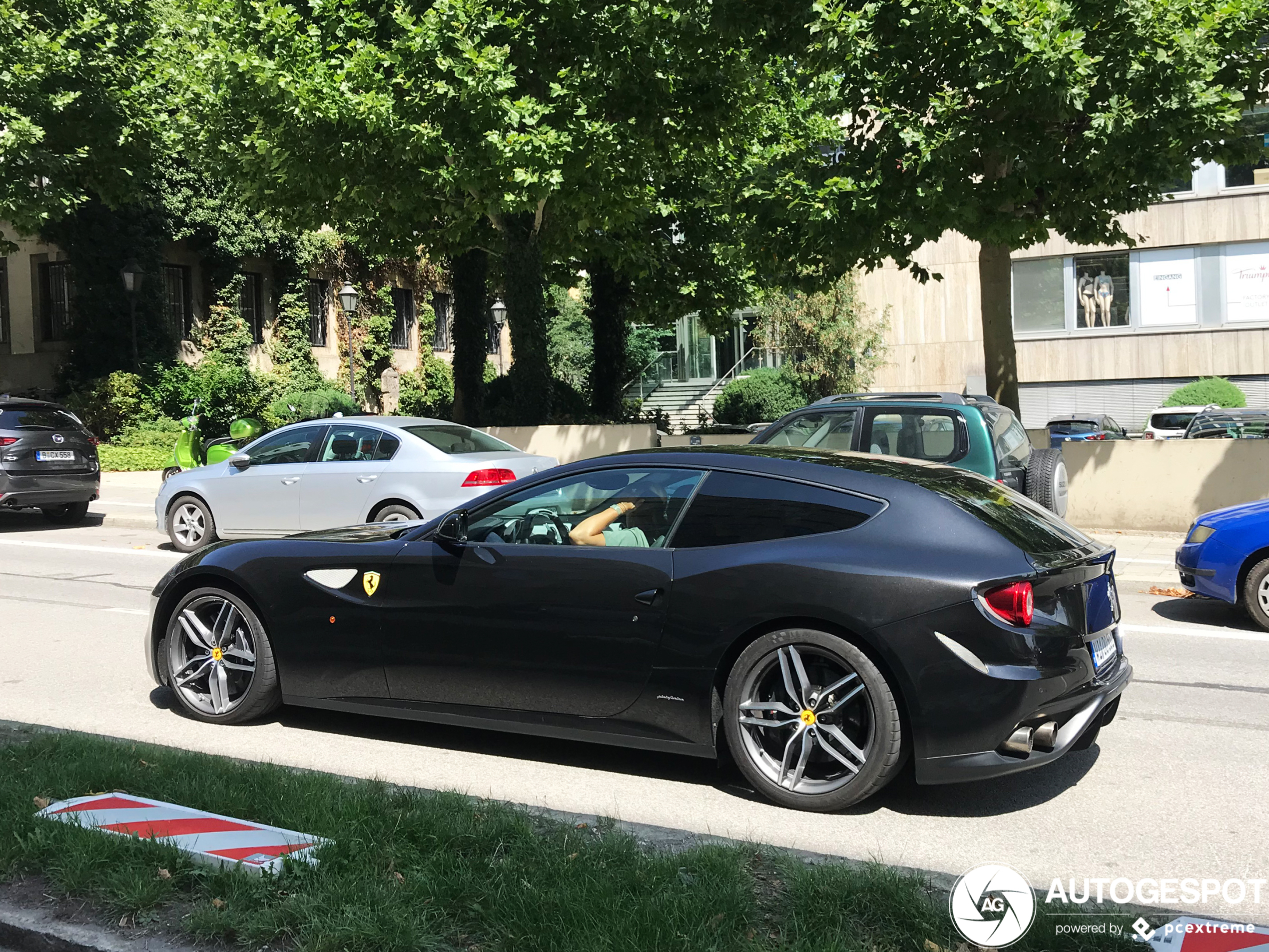 Ferrari FF