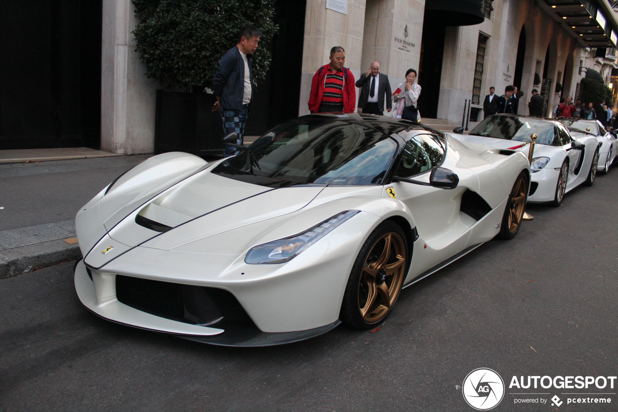 Ferrari LaFerrari Aperta