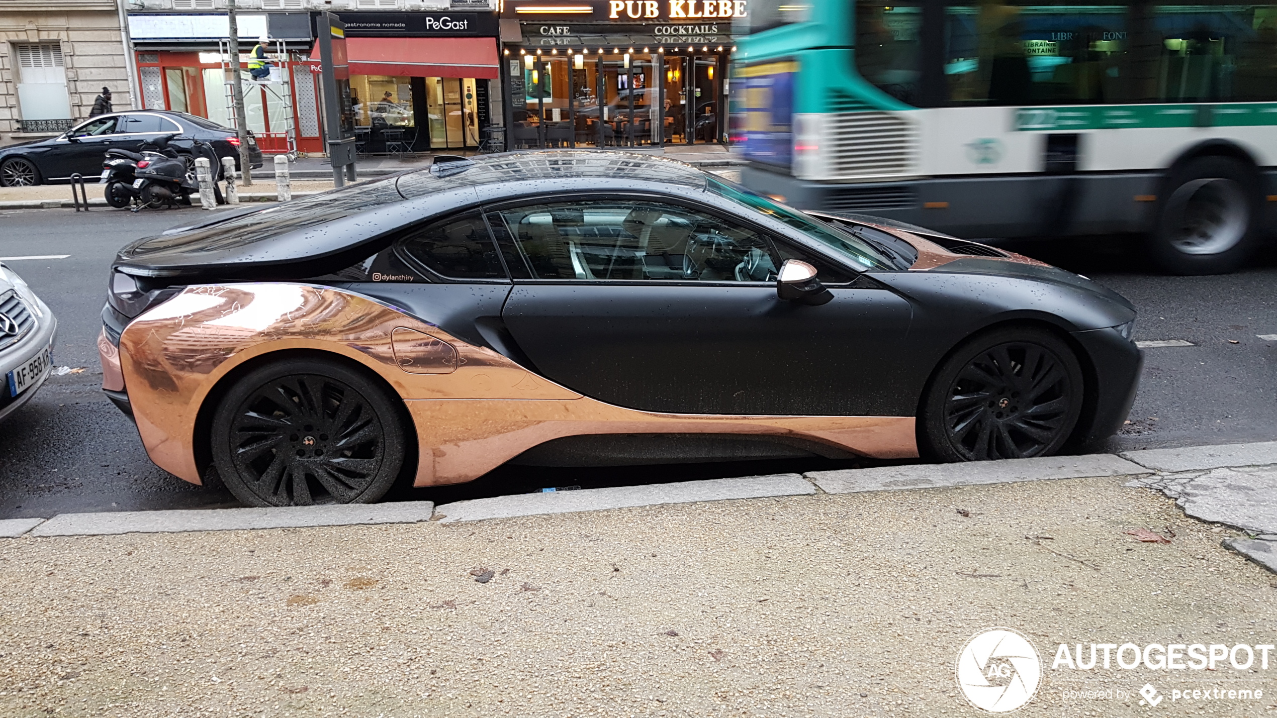 BMW i8