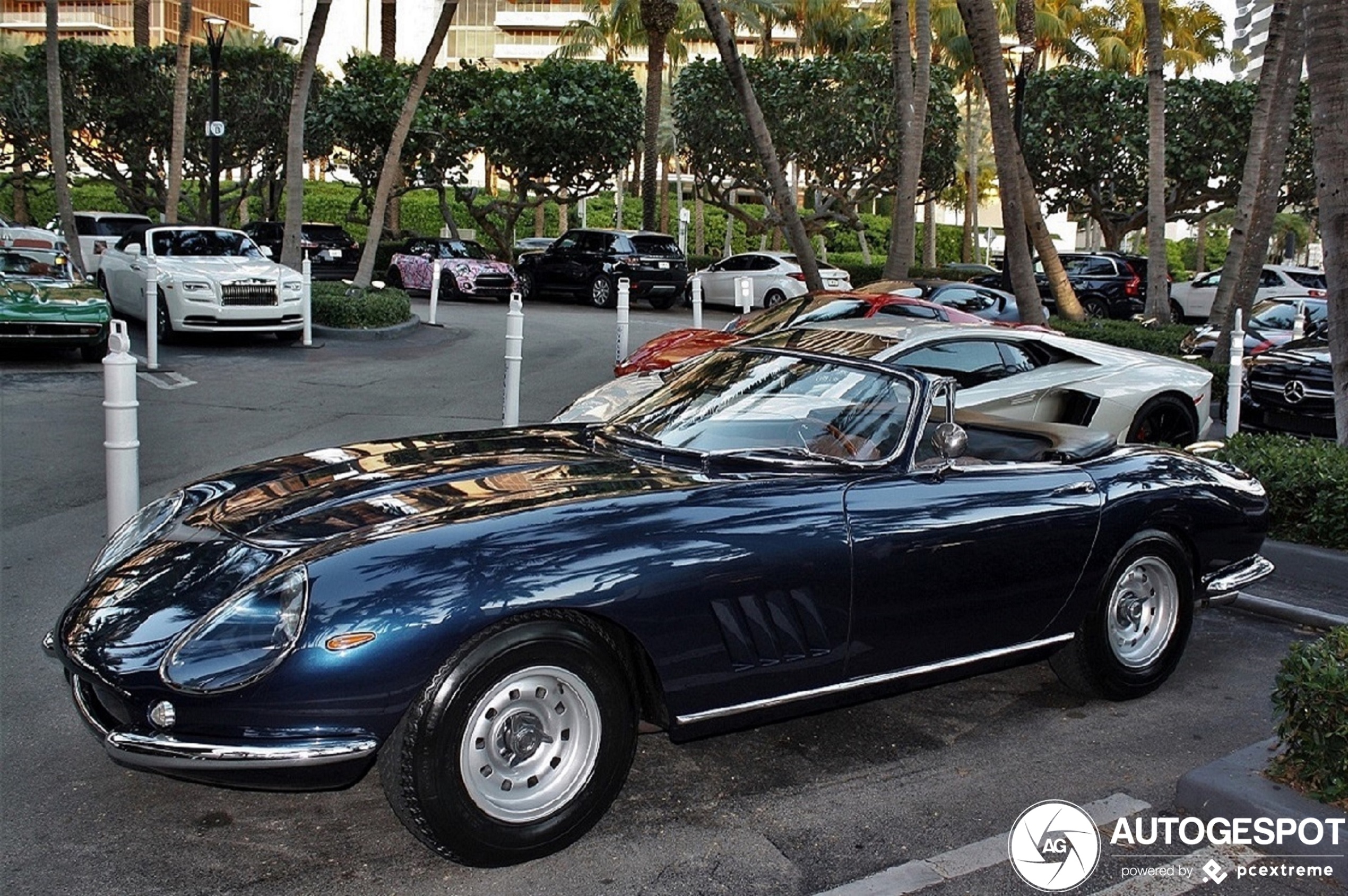 Ferrari 275 GTB/4 NART Spyder