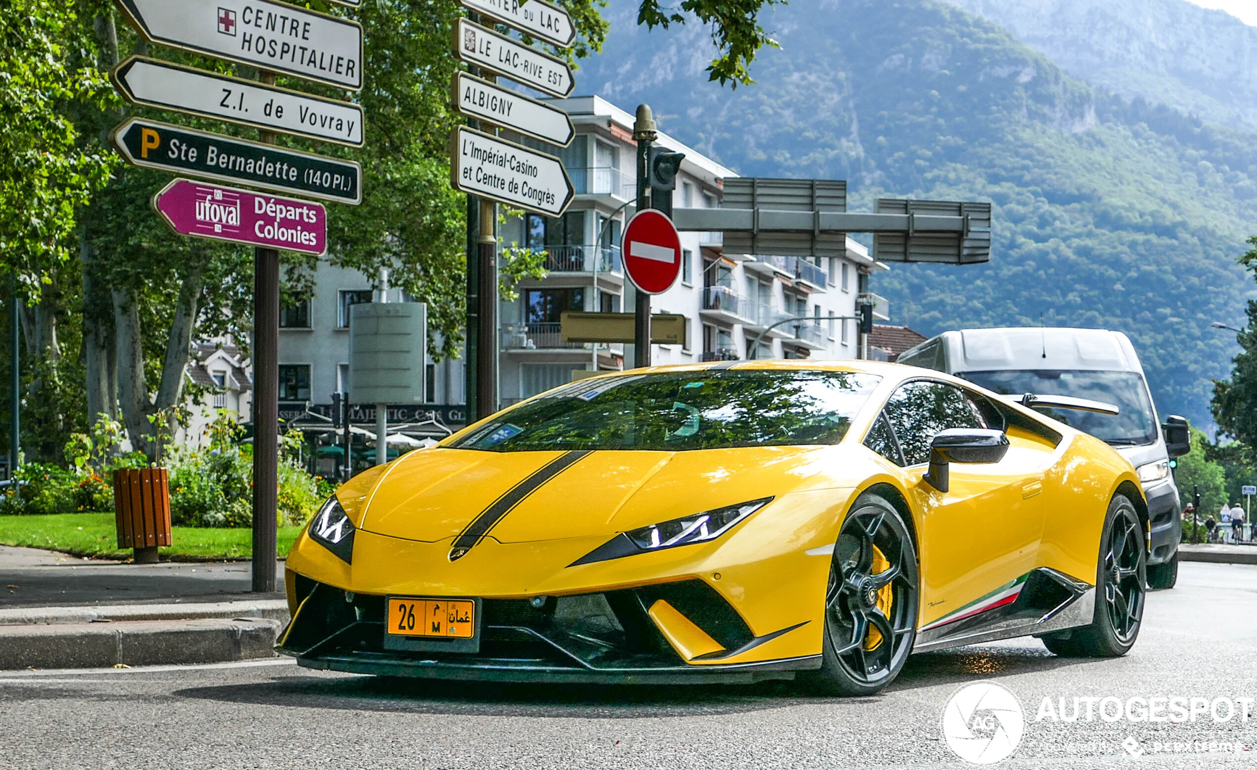 Lamborghini Huracán LP640-4 Performante