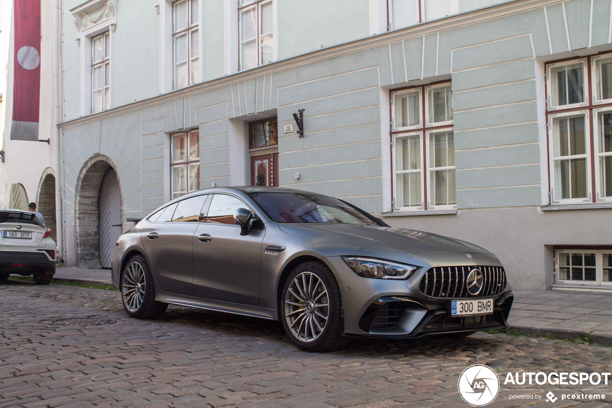 Mercedes-AMG GT 63 X290