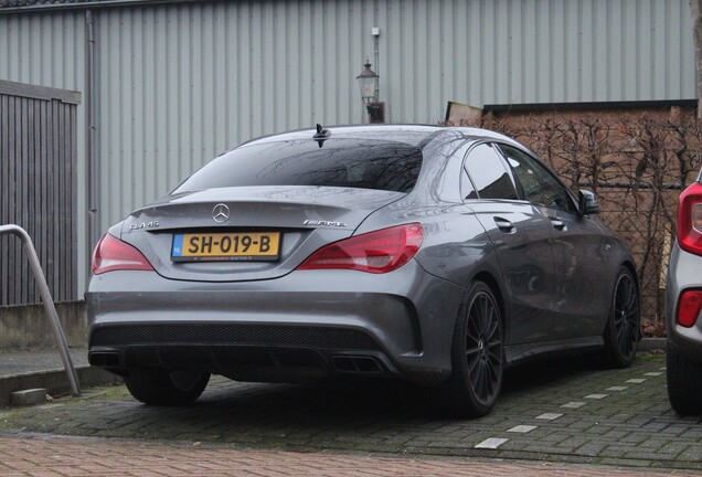 Mercedes-Benz CLA 45 AMG C117