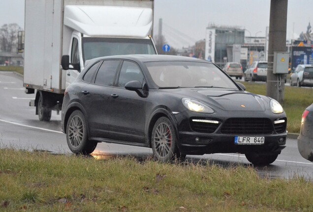 Porsche 958 Cayenne GTS