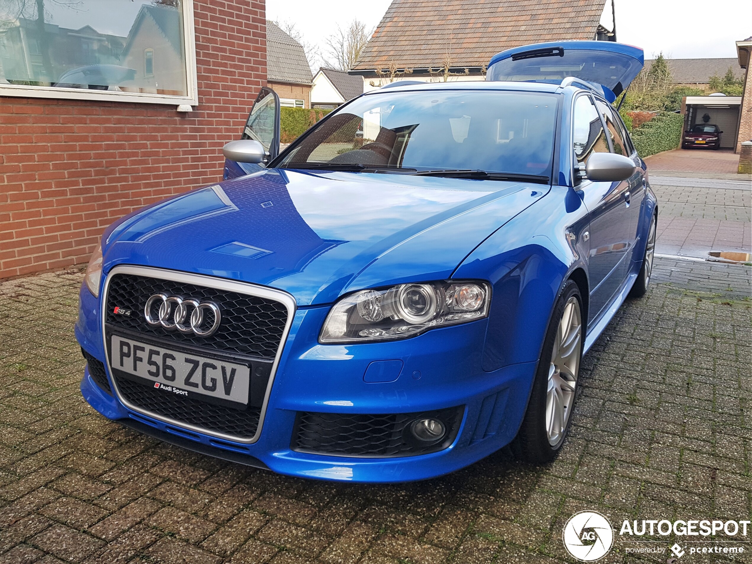 Audi RS4 Avant B7