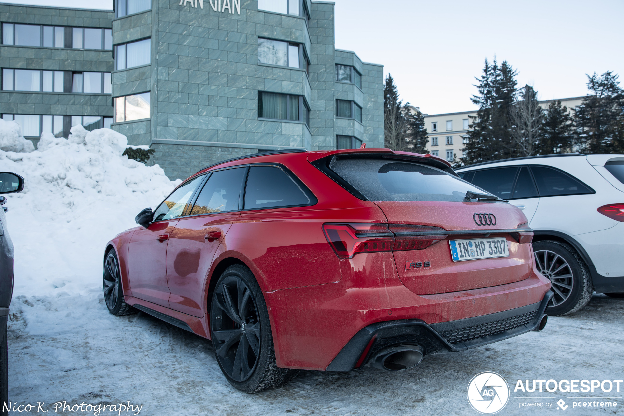 Tuurlijk kan de Audi RS6 Avant C8 door de sneeuw