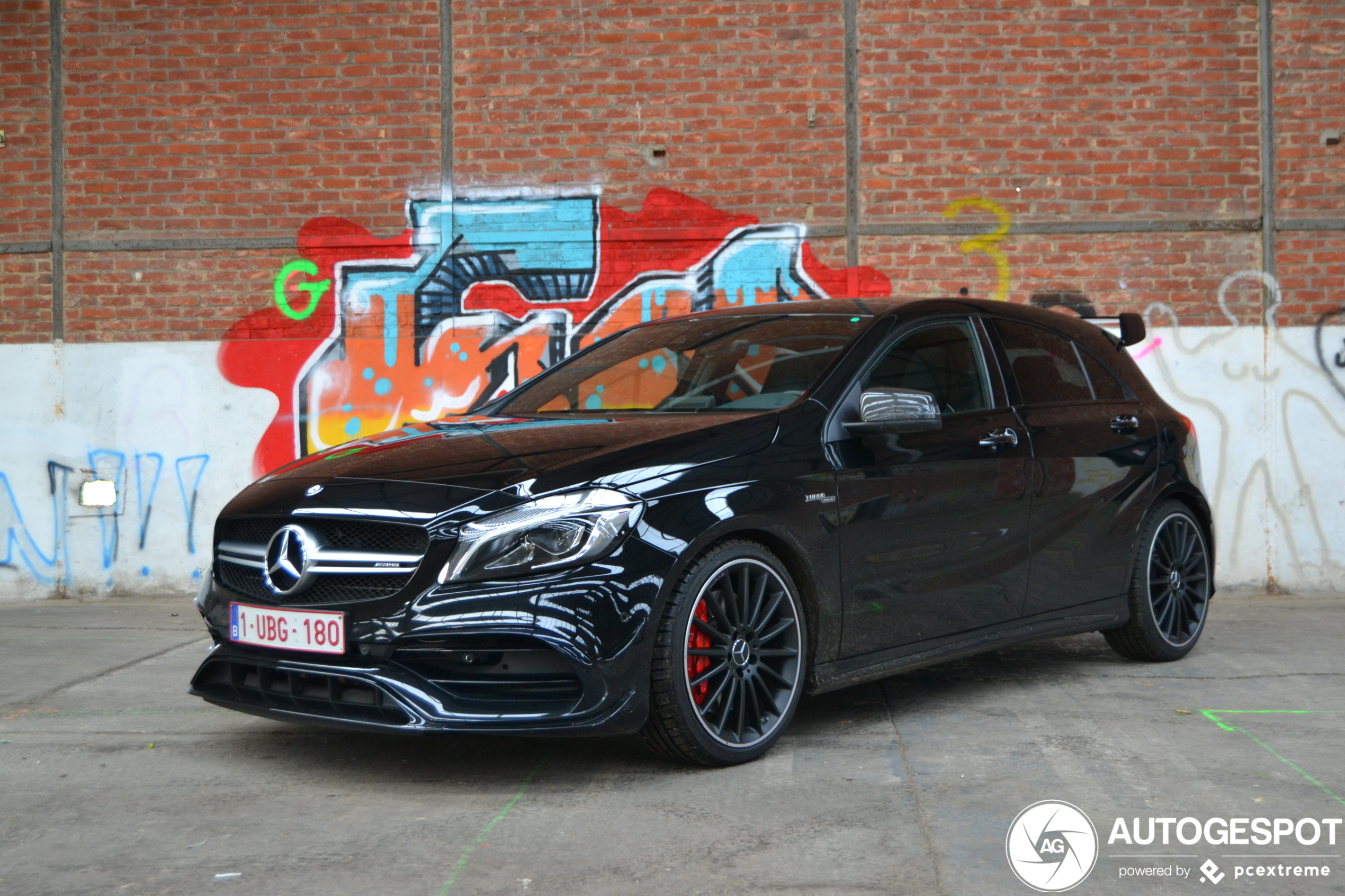 Mercedes-AMG A 45 W176 2015