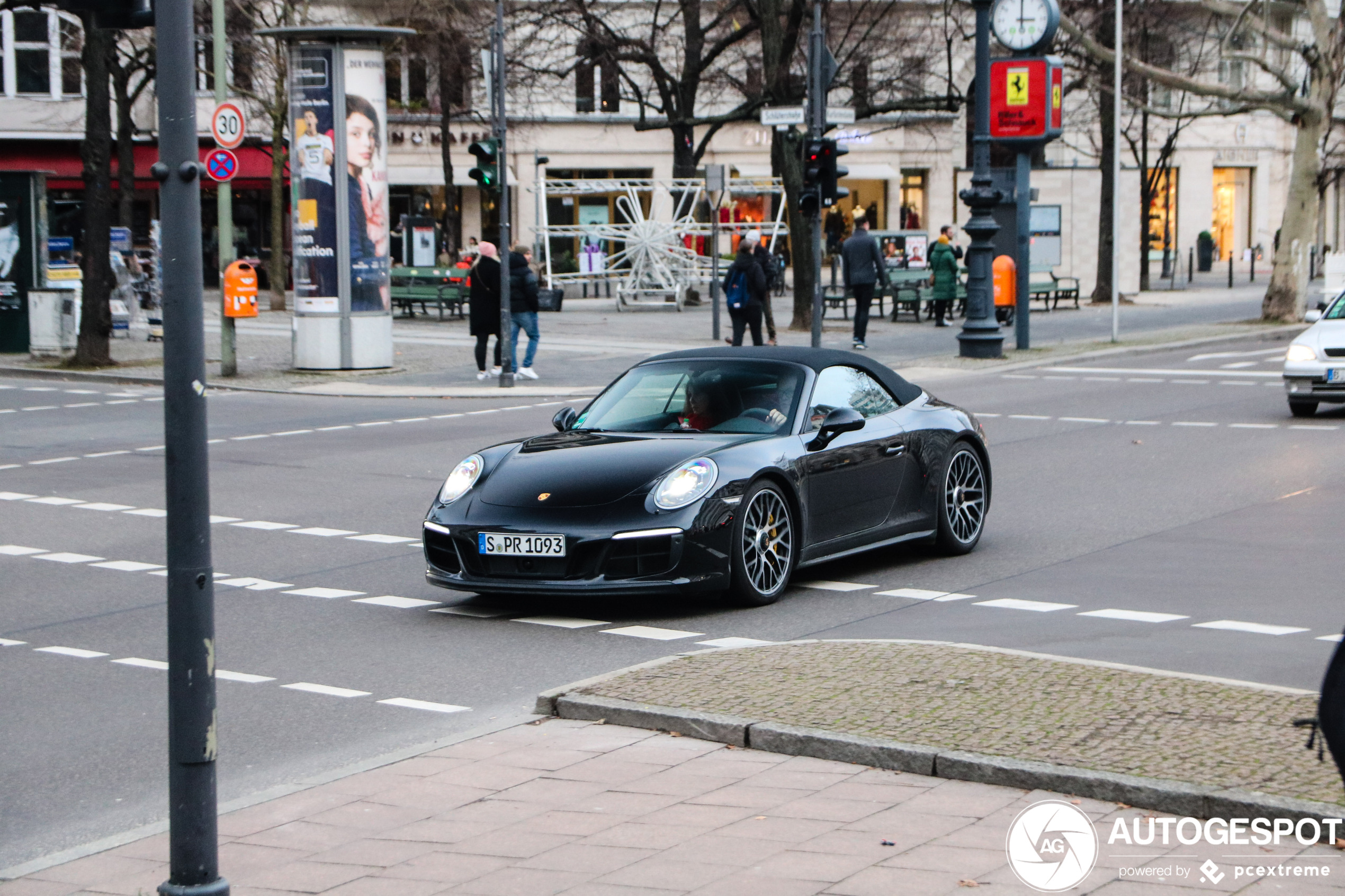 Porsche 991 Carrera 4 GTS Cabriolet MkII