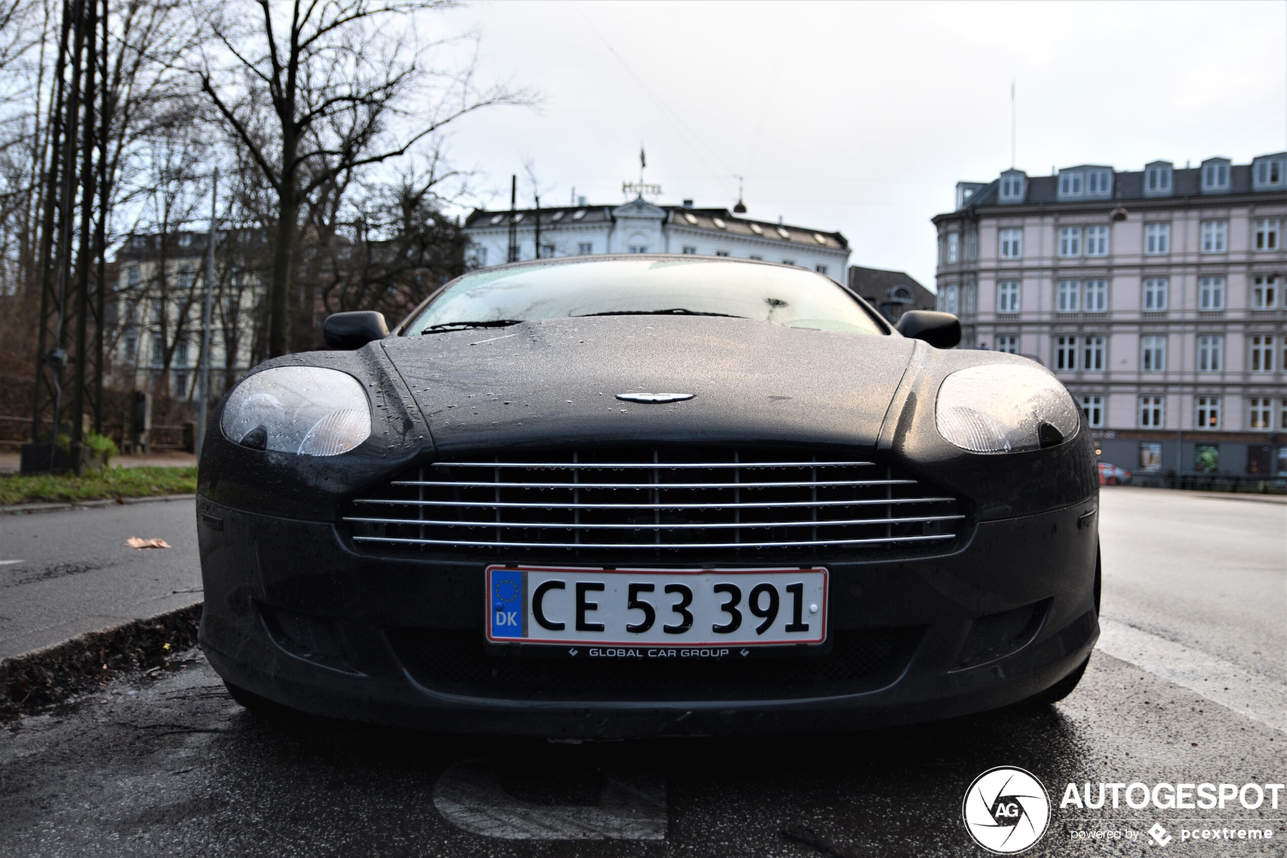 Aston Martin DB9 Volante