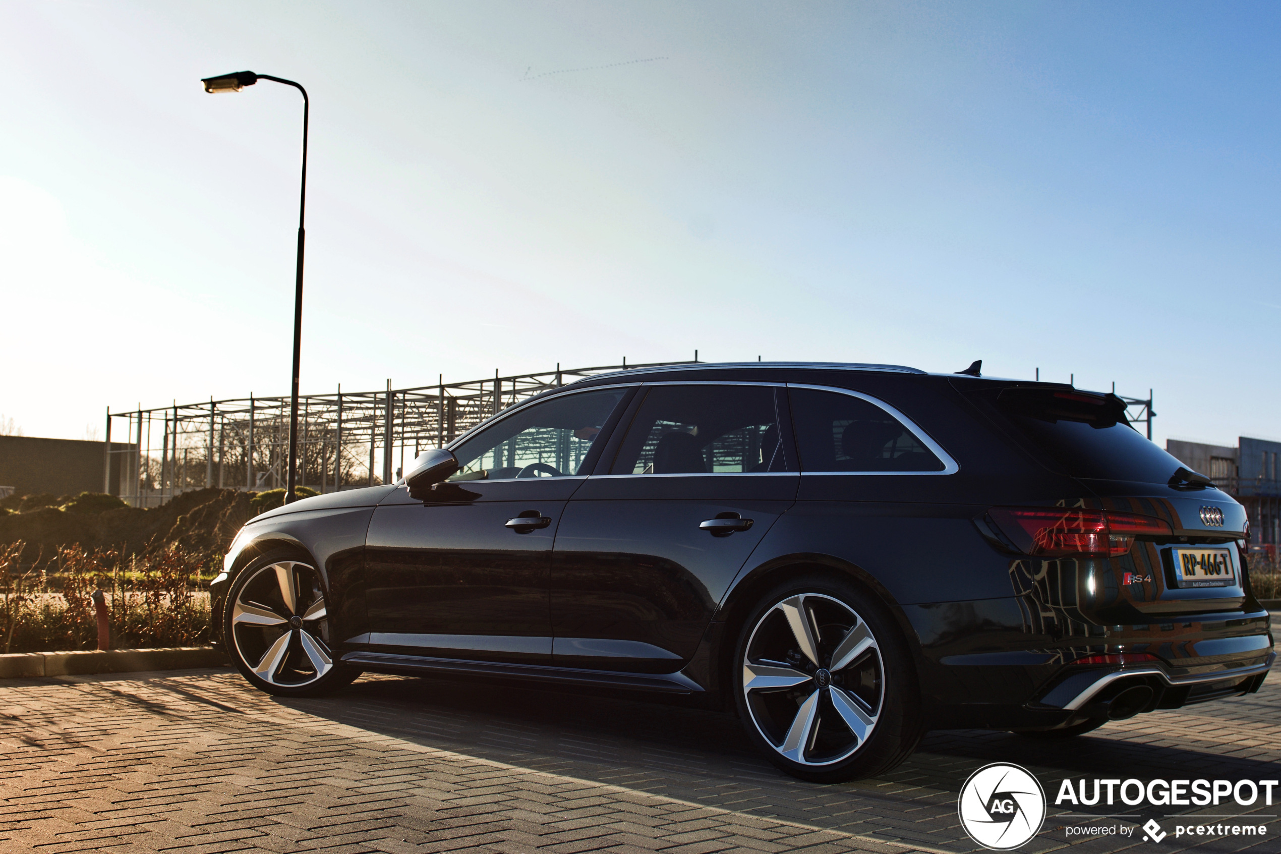 Audi RS4 Avant B9