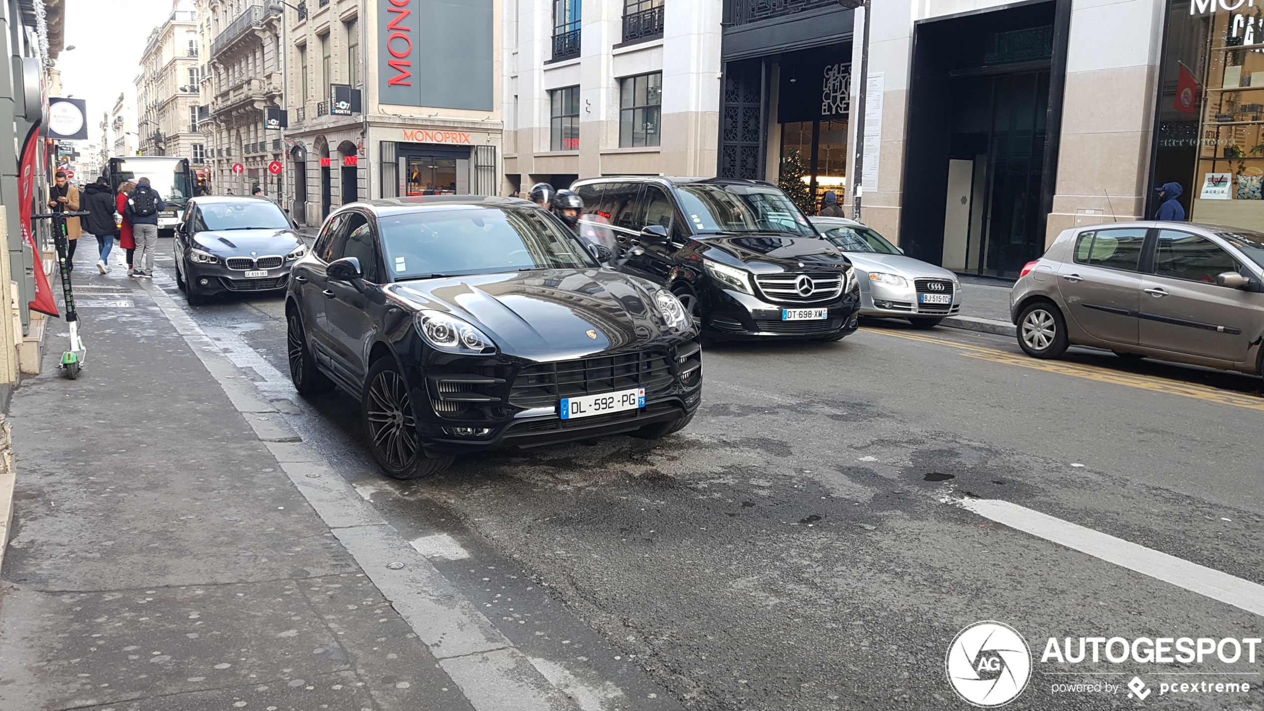 Porsche 95B Macan Turbo