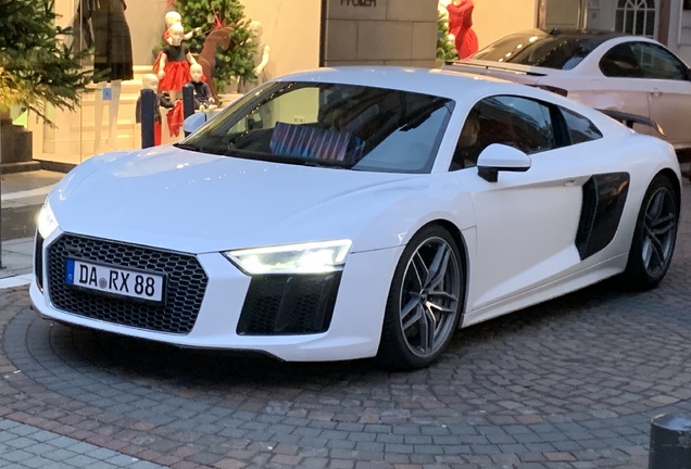 Audi R8 V10 Plus 2015