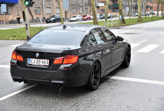 BMW M5 F10 2011