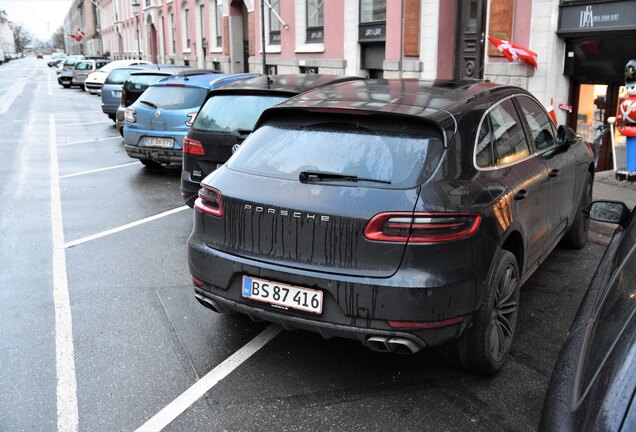 Porsche 95B Macan Turbo