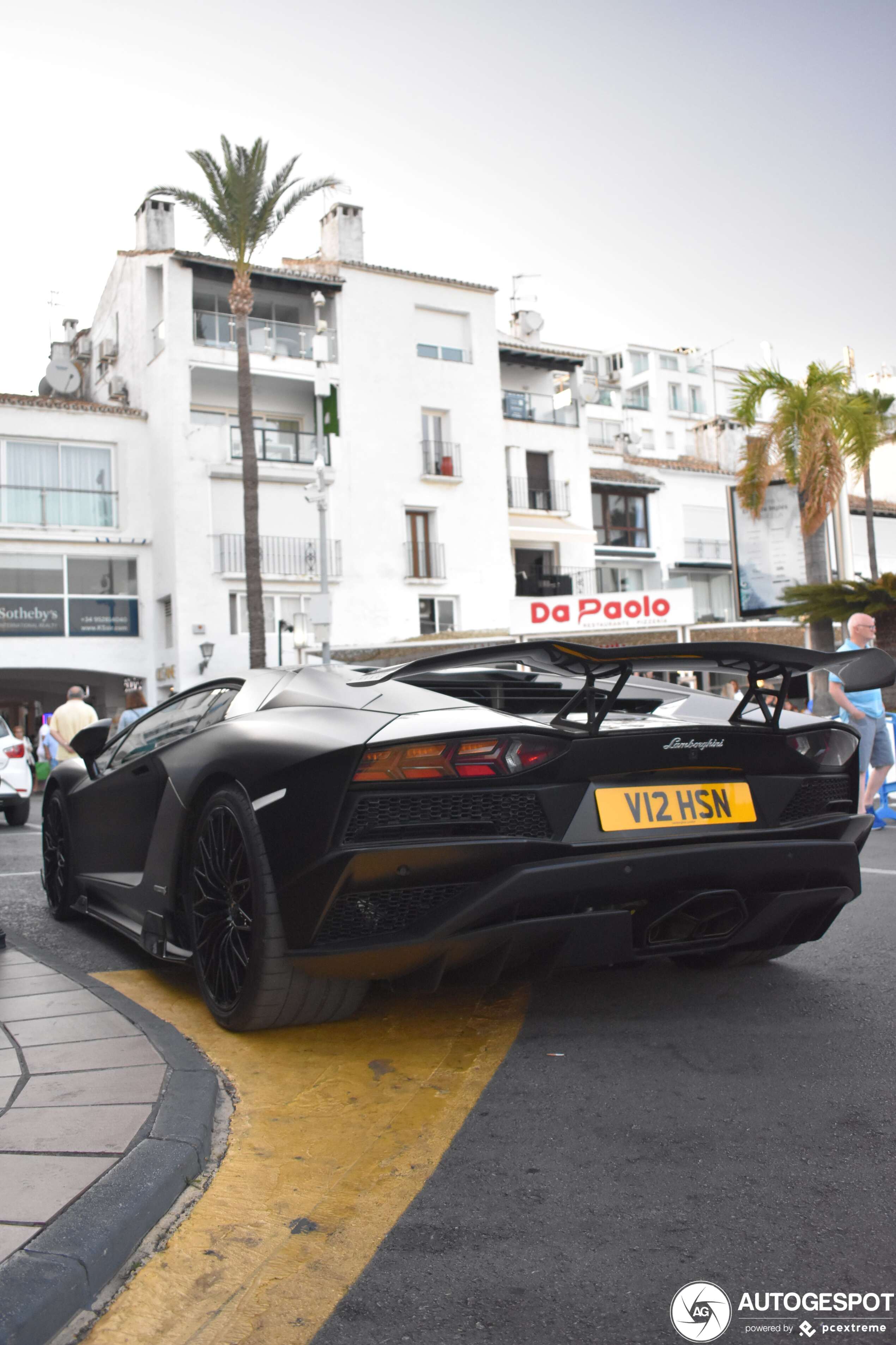 Lamborghini Aventador S LP740-4 Nero Design