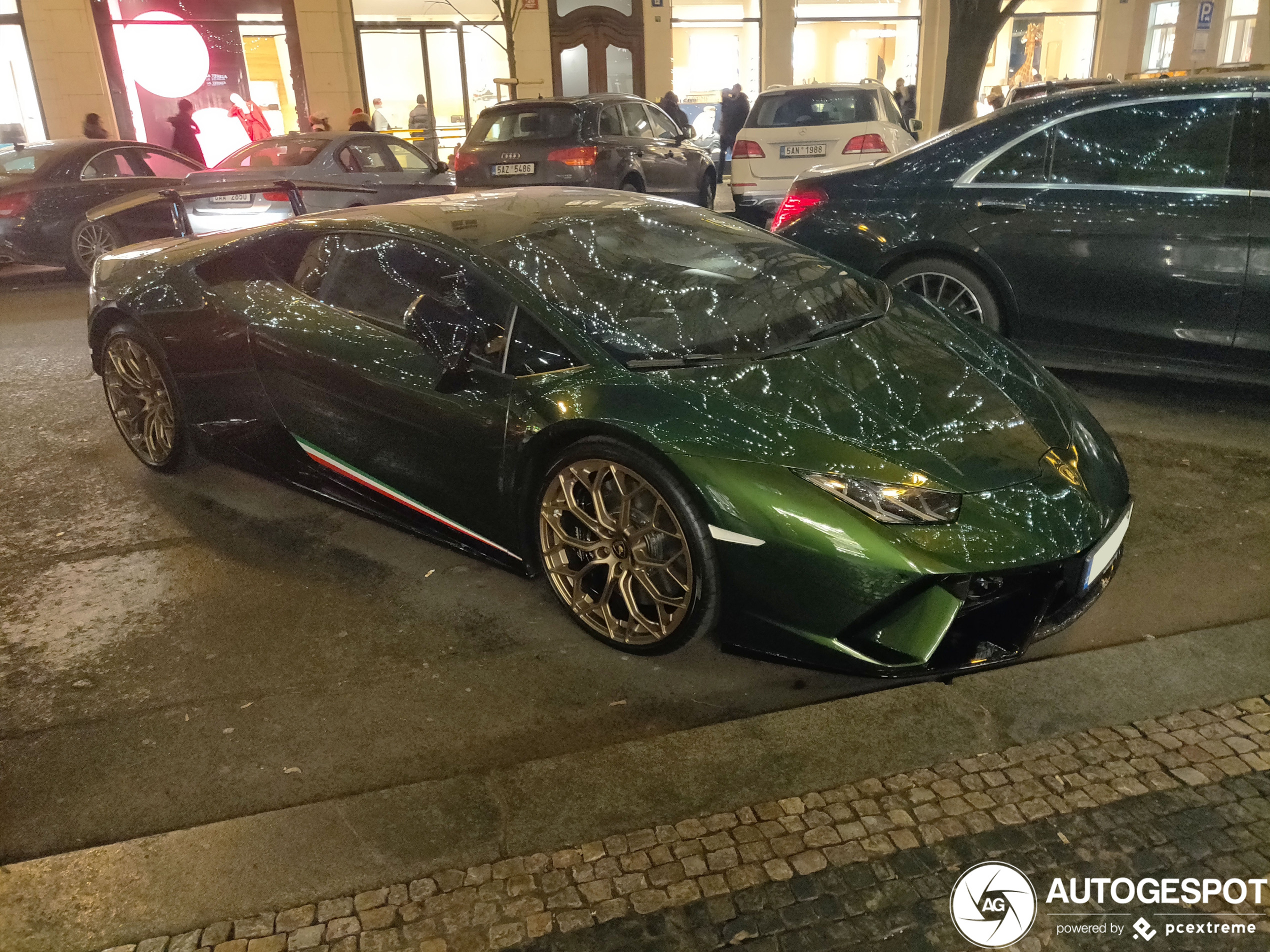 Lamborghini Huracán LP640-4 Performante