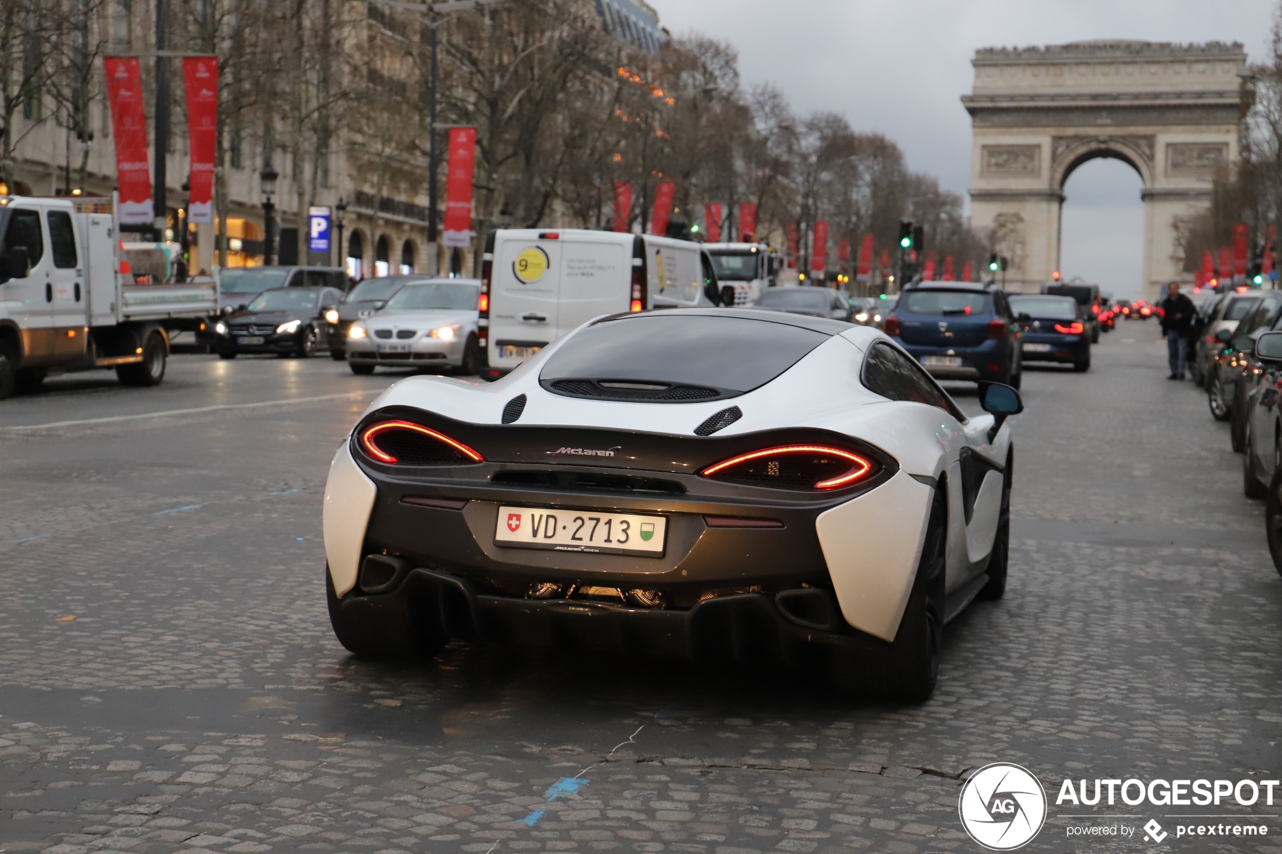 McLaren 570GT