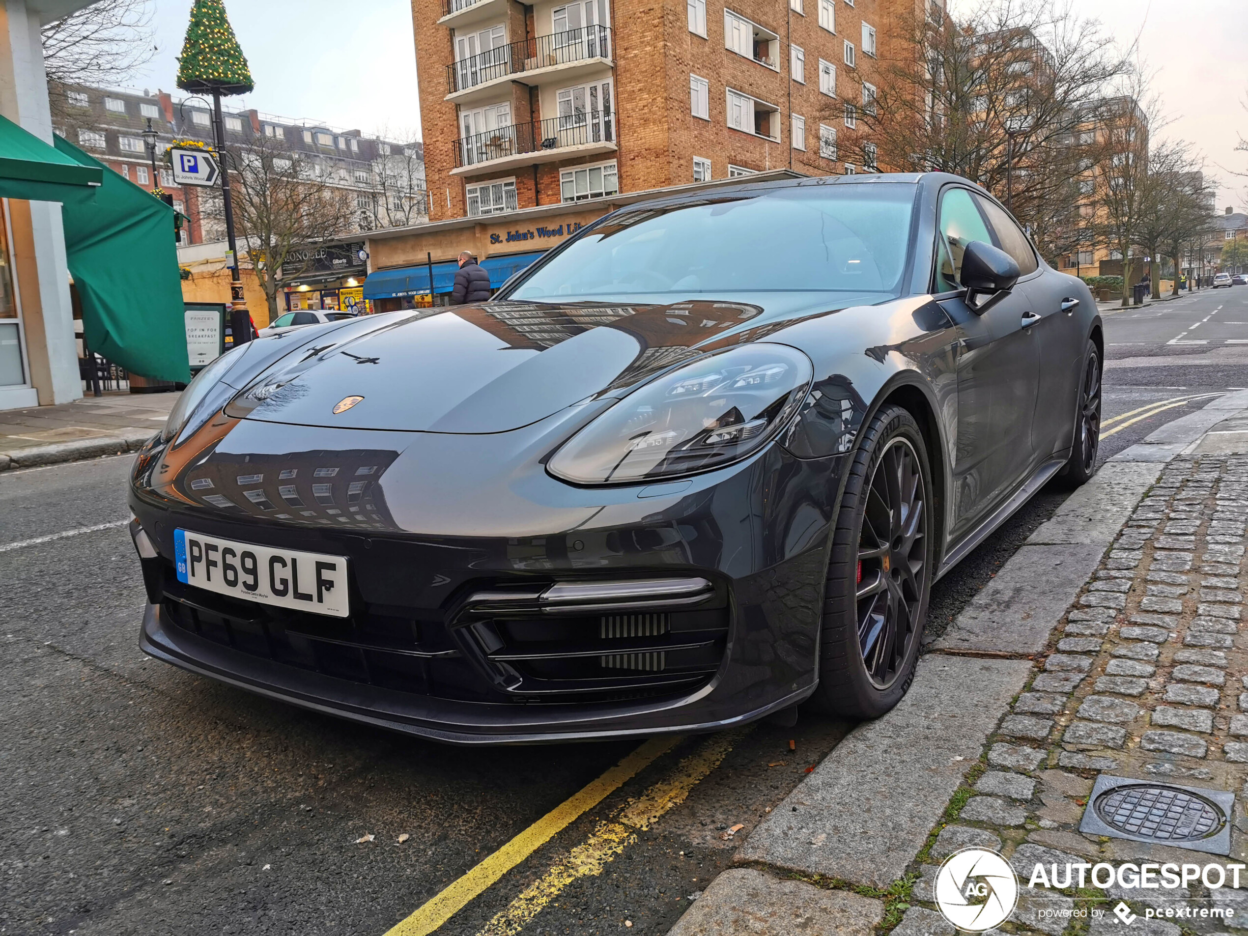 Porsche 971 Panamera GTS MkI