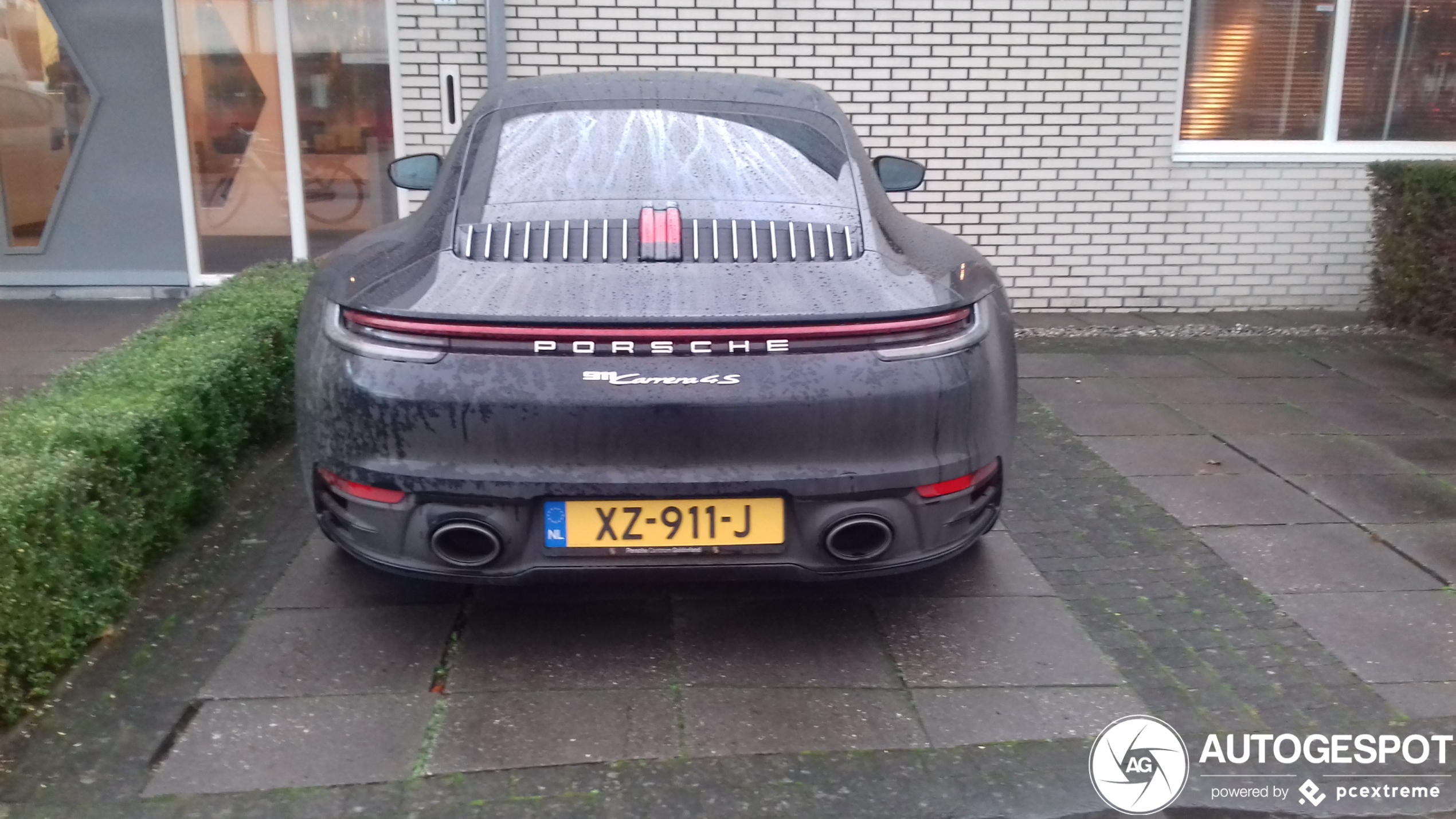 Porsche 992 Carrera 4S