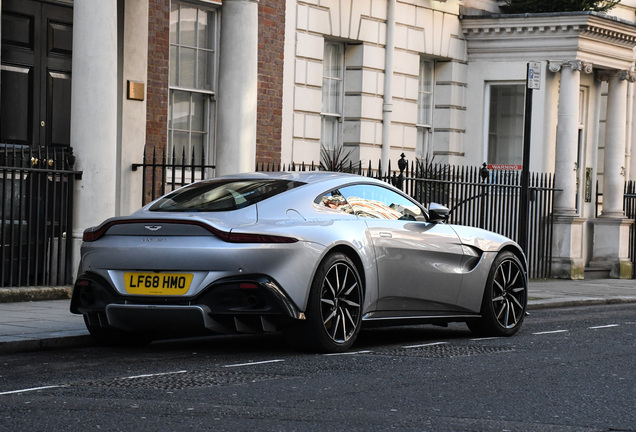 Aston Martin V8 Vantage 2018