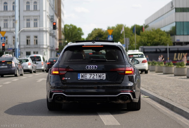 Audi RS4 Avant B9