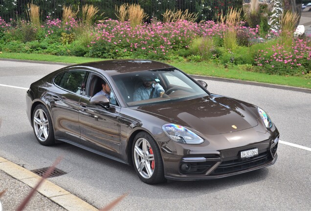 Porsche 971 Panamera Turbo