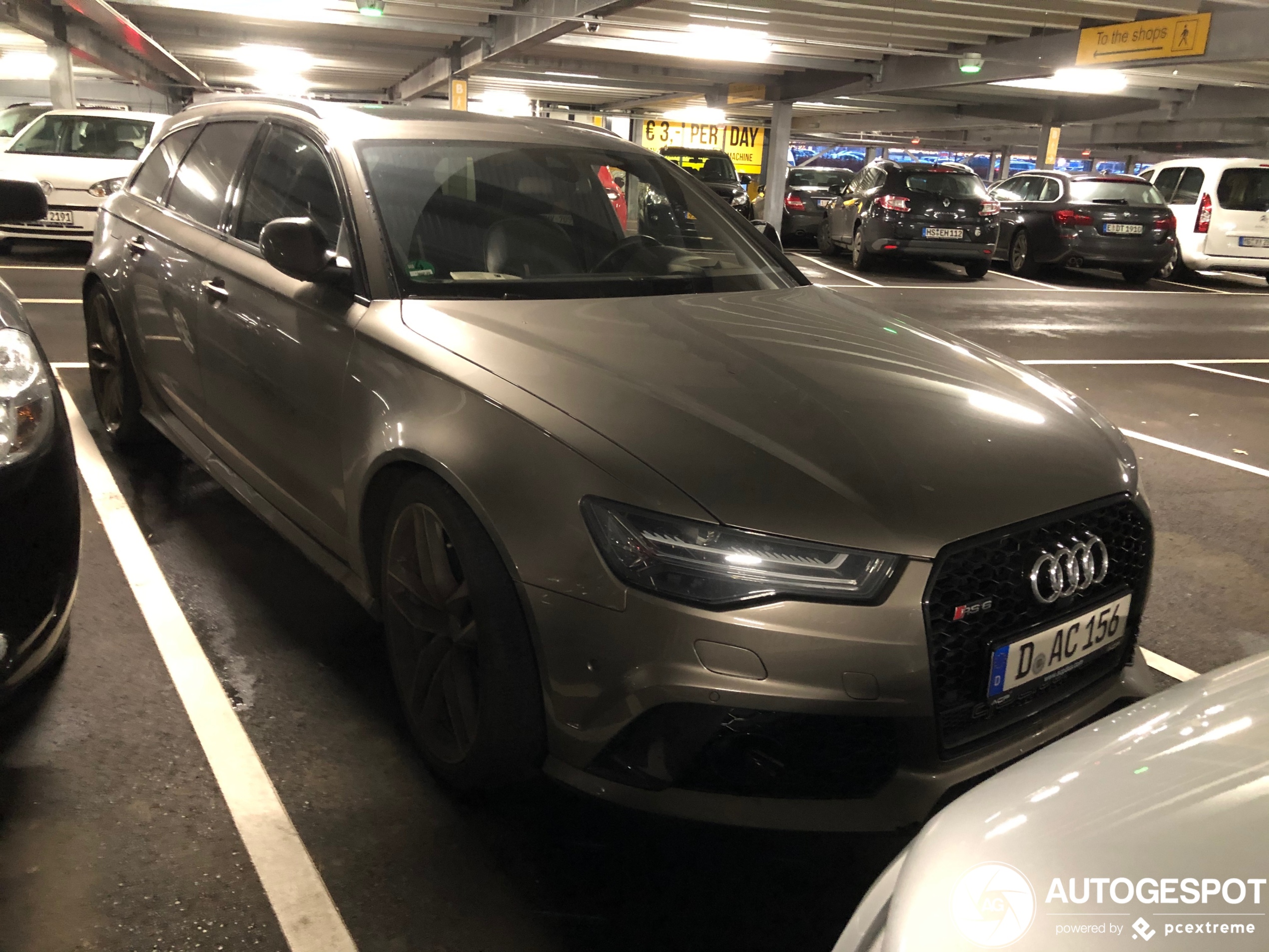 Audi RS6 Avant C7 2015