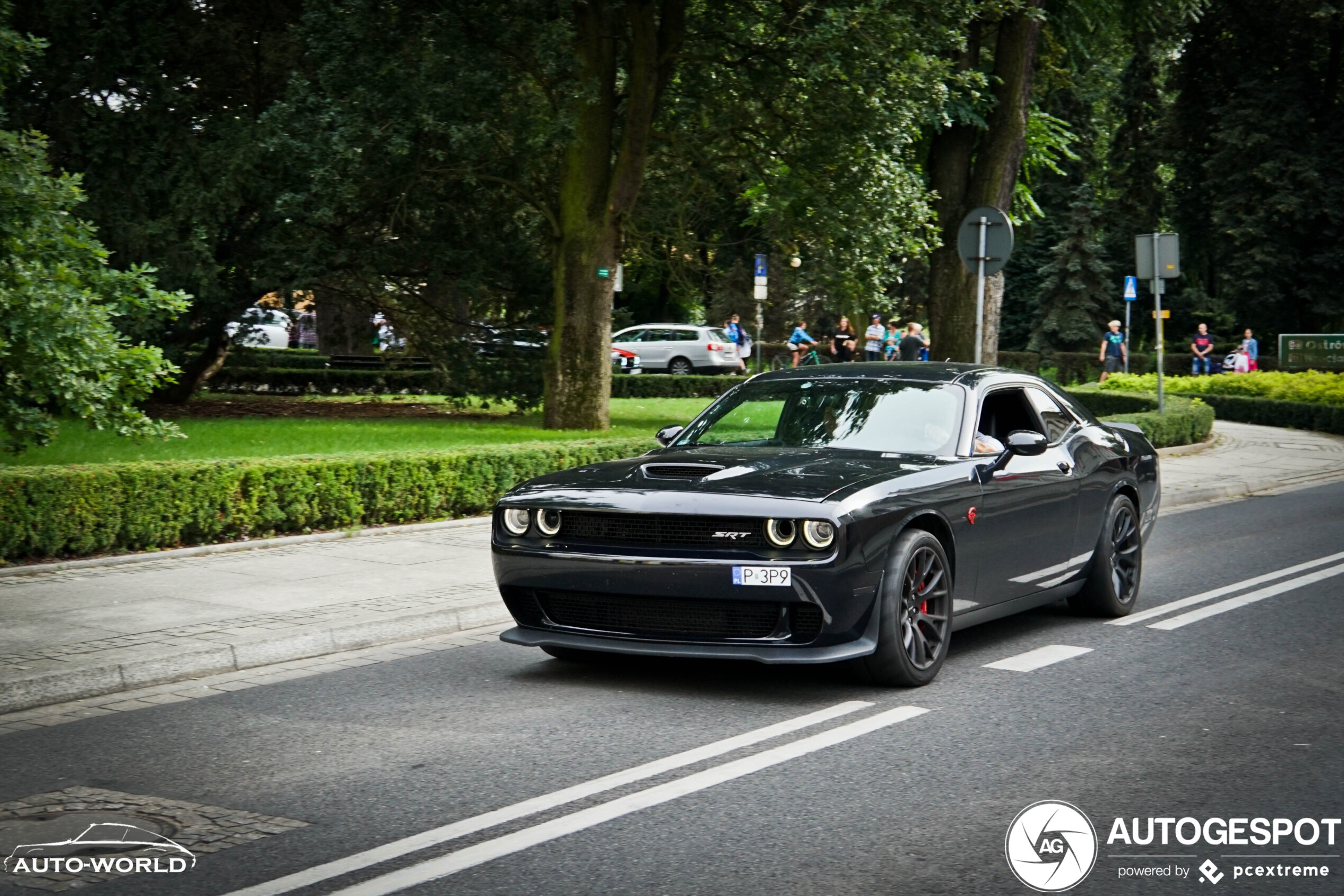 Dodge Challenger SRT-8