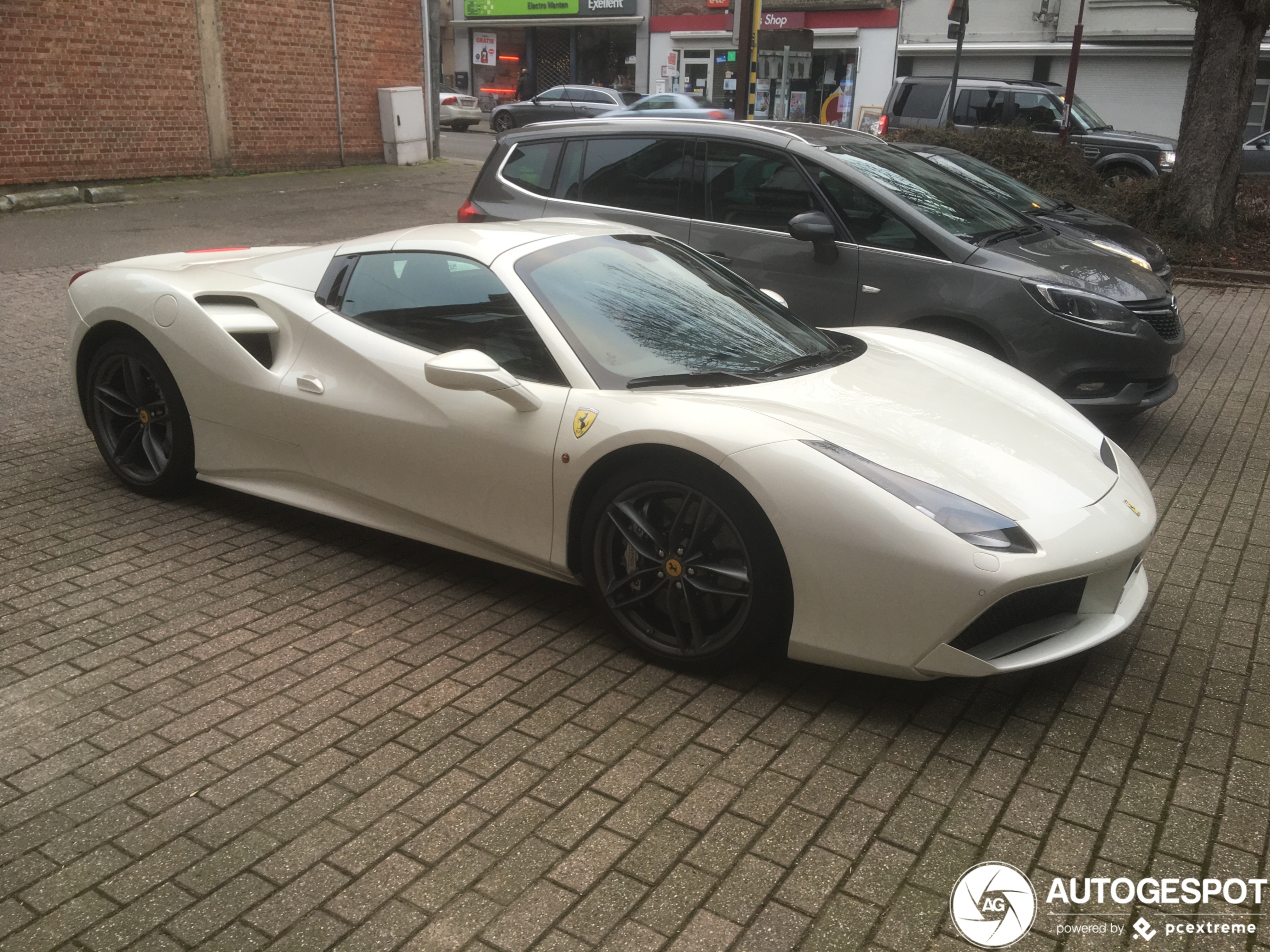 Ferrari 488 Spider