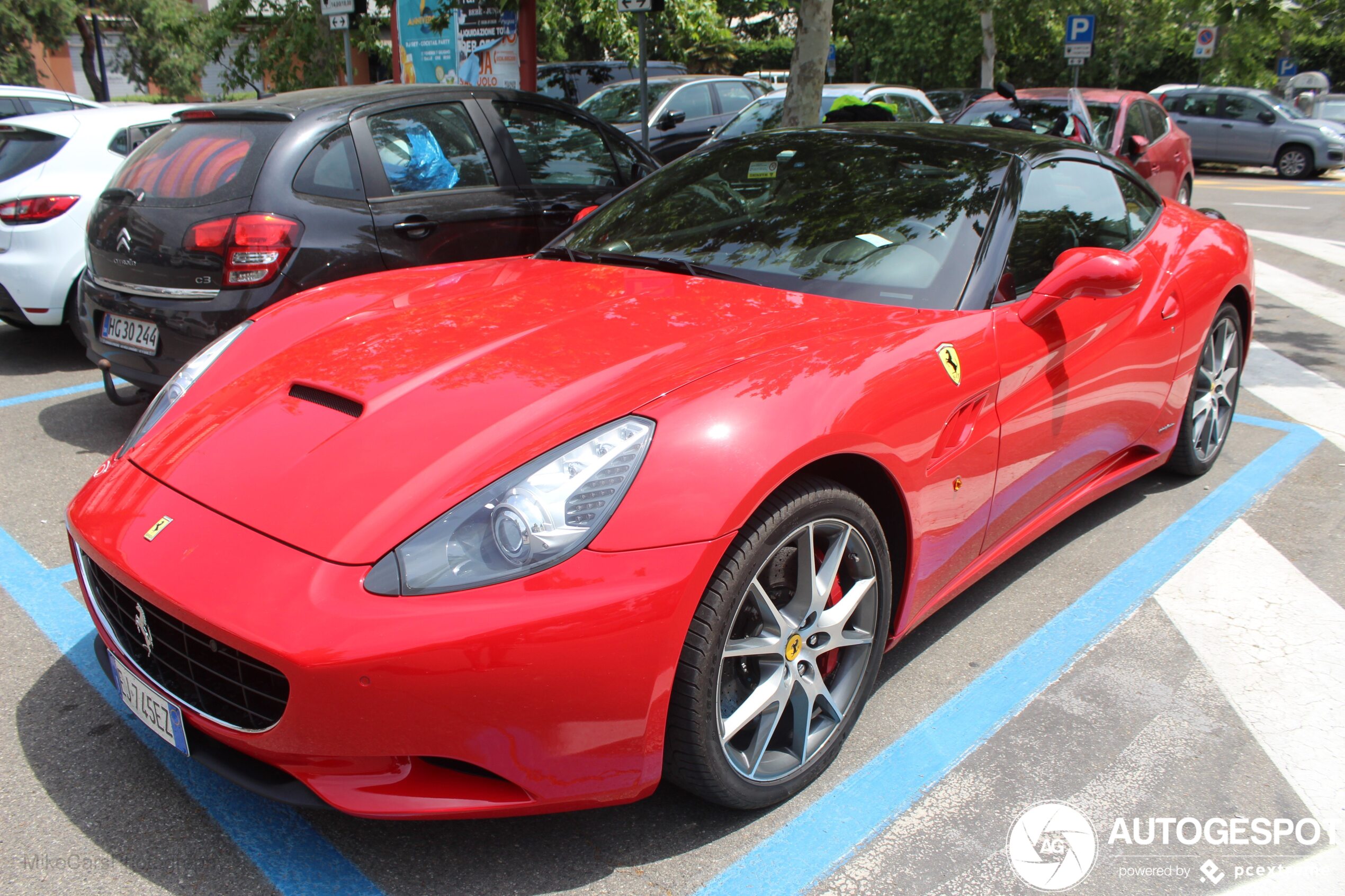 Ferrari California