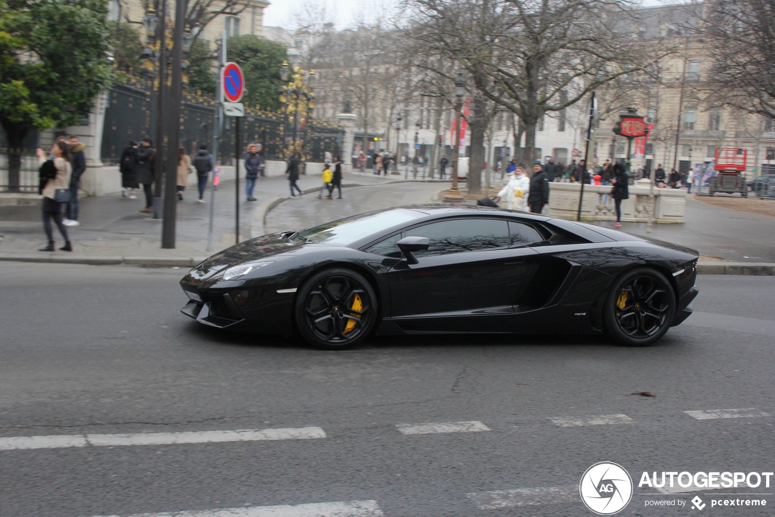 Lamborghini Aventador LP700-4