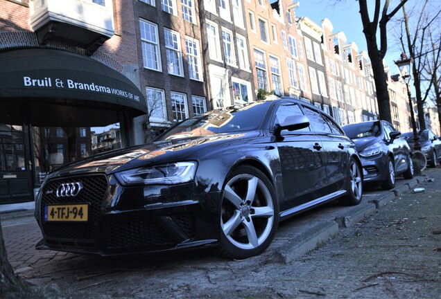 Audi RS4 Avant B8