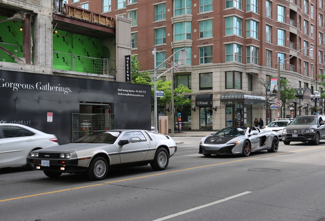 DeLorean DMC-12