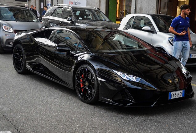 Lamborghini Huracán LP640-4 EVO