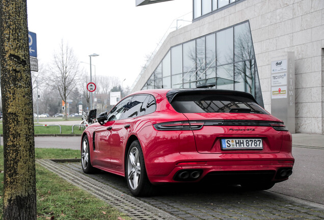 Porsche 971 Panamera GTS Sport Turismo