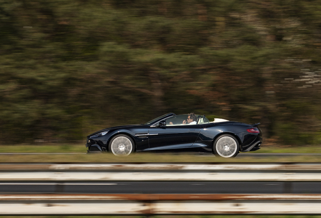 Aston Martin Vanquish Volante