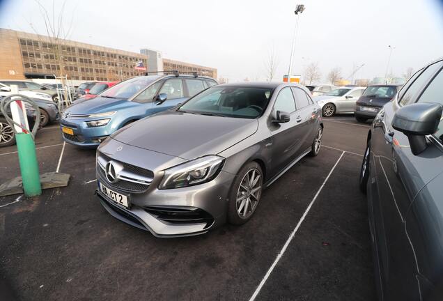 Mercedes-AMG A 45 W176 2015