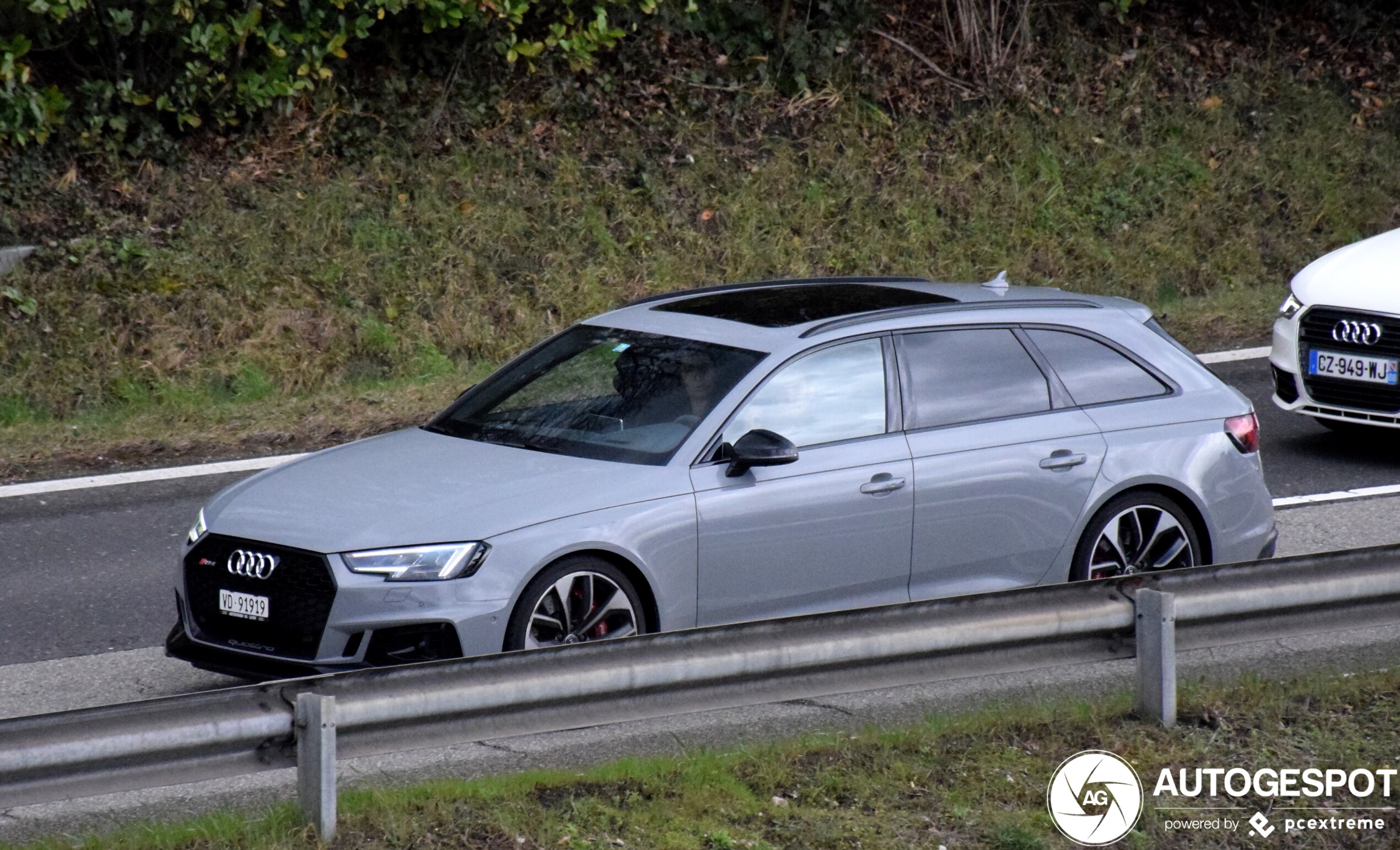 Audi RS4 Avant B9