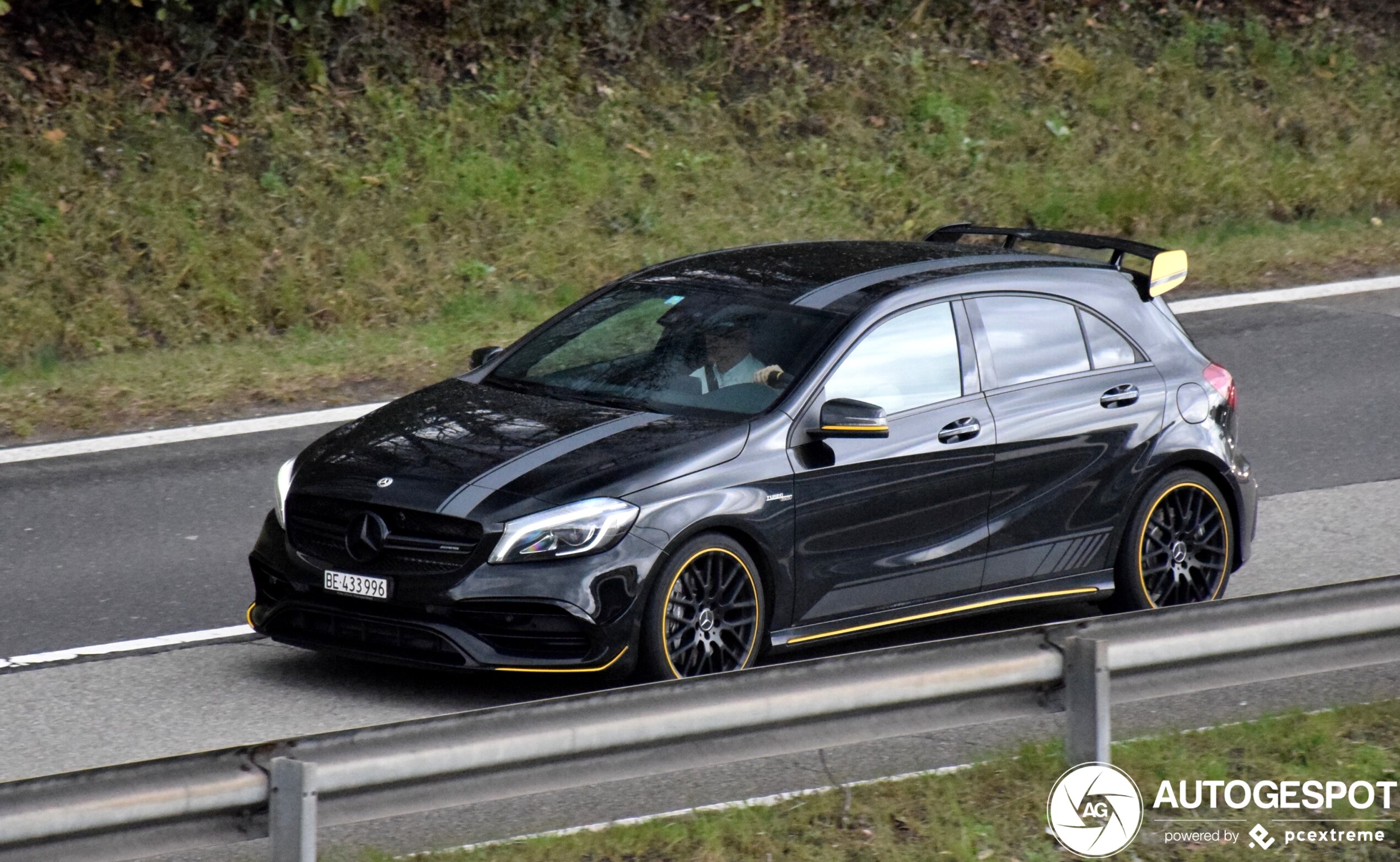 Mercedes-AMG A 45 W176 Yellow Night Edition