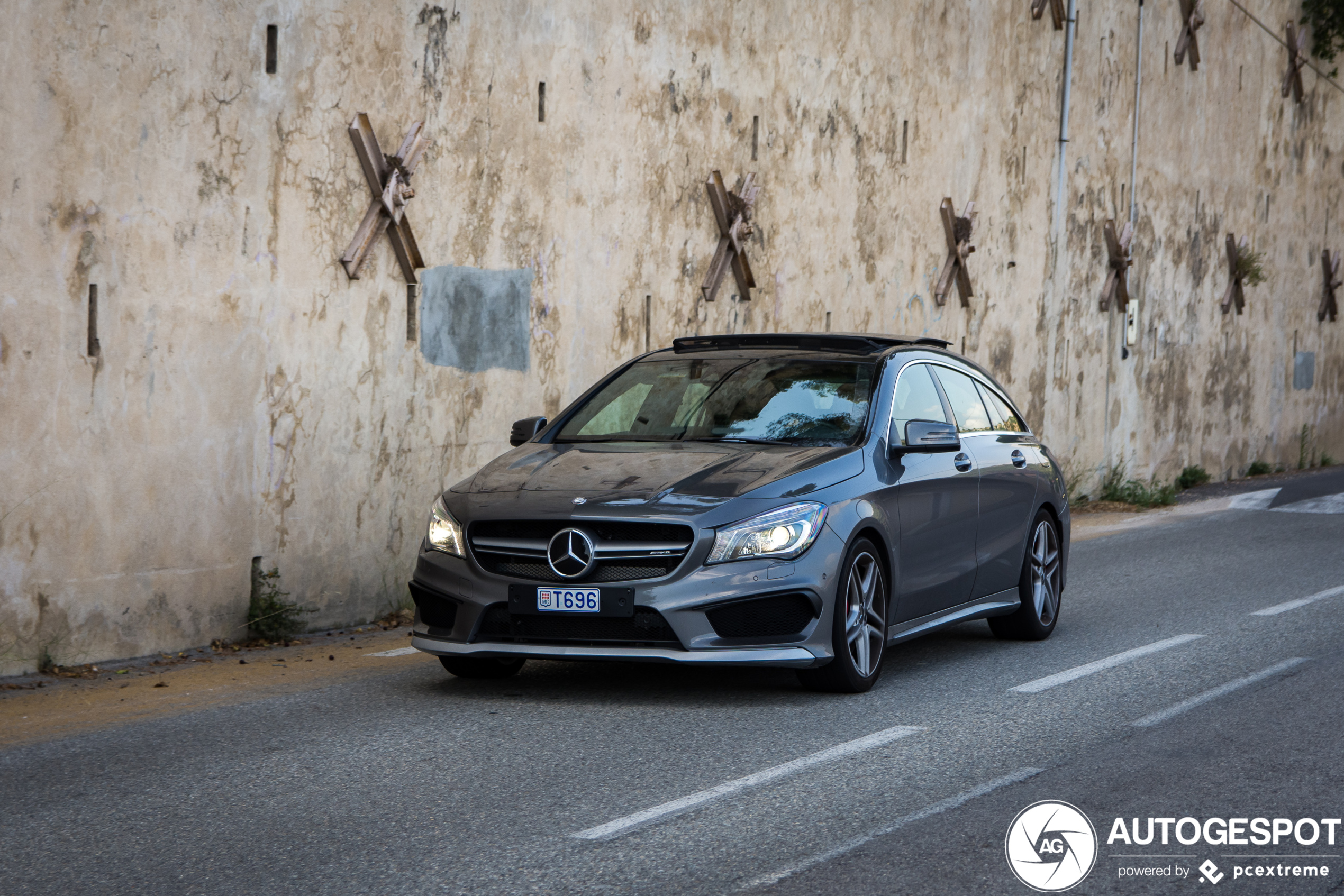 Mercedes-Benz CLA 45 AMG Shooting Brake