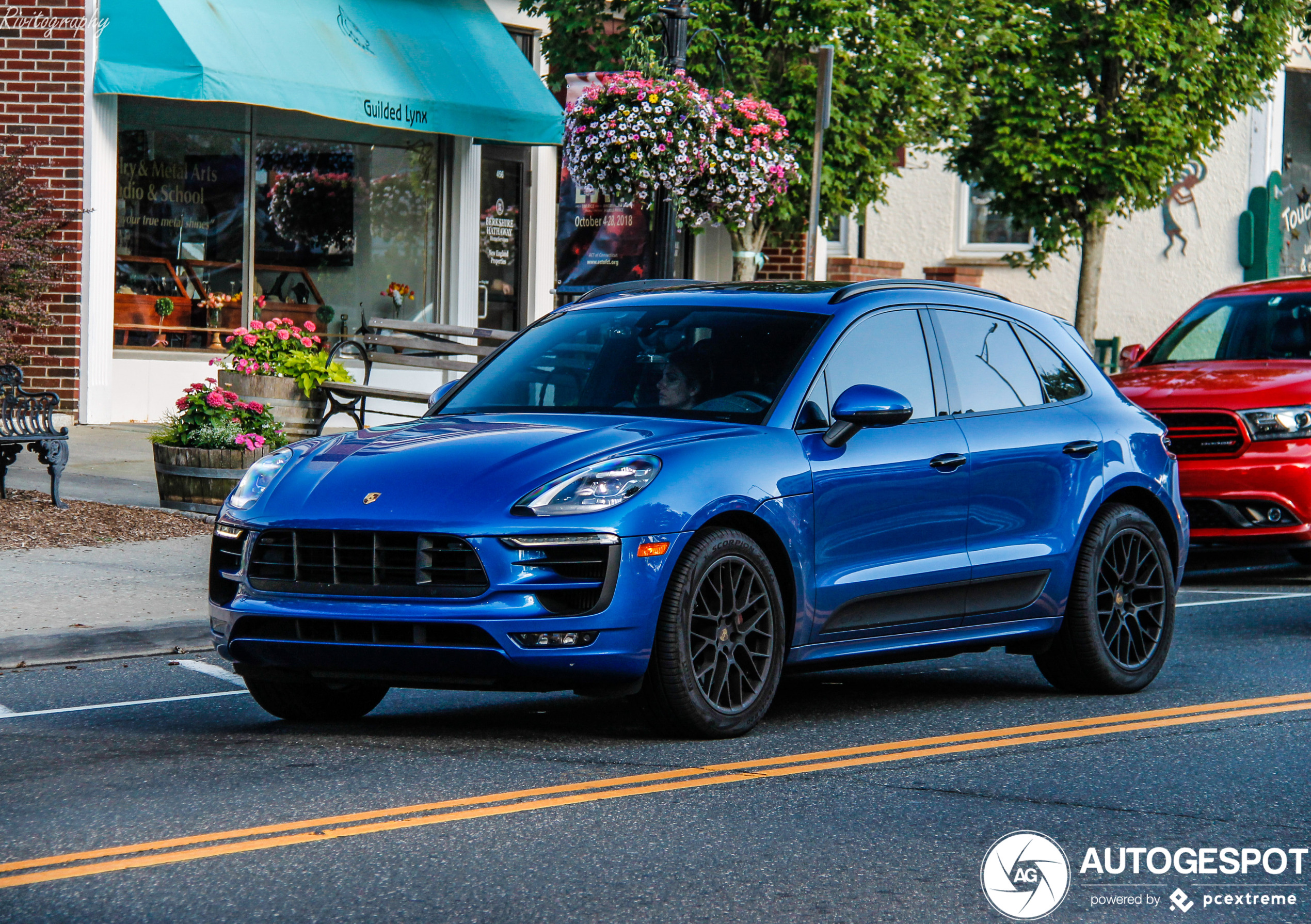 Porsche 95B Macan GTS