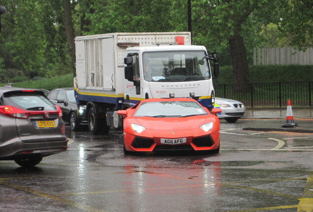 Lamborghini Aventador LP700-4