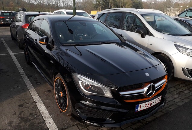 Mercedes-AMG CLA 45 Shooting Brake OrangeArt Edition